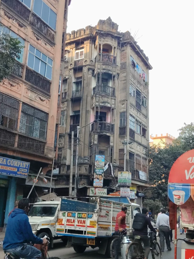 Marwari heritage and Burrabazar’s trading spirit meet in these timeless old mansion