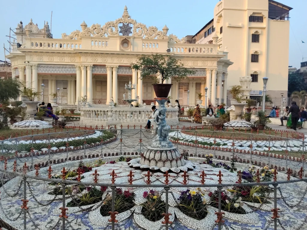 The Parashmani Jain Temple complex offers a rare oasis of calm, art, and devotion amid Burrabazar’s dense urban fabric